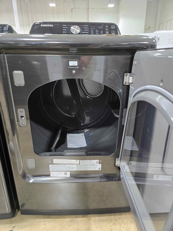 Samsung 7.4 Cu. Ft. Smart Electric Dryer - Black - Brand New - photo 5