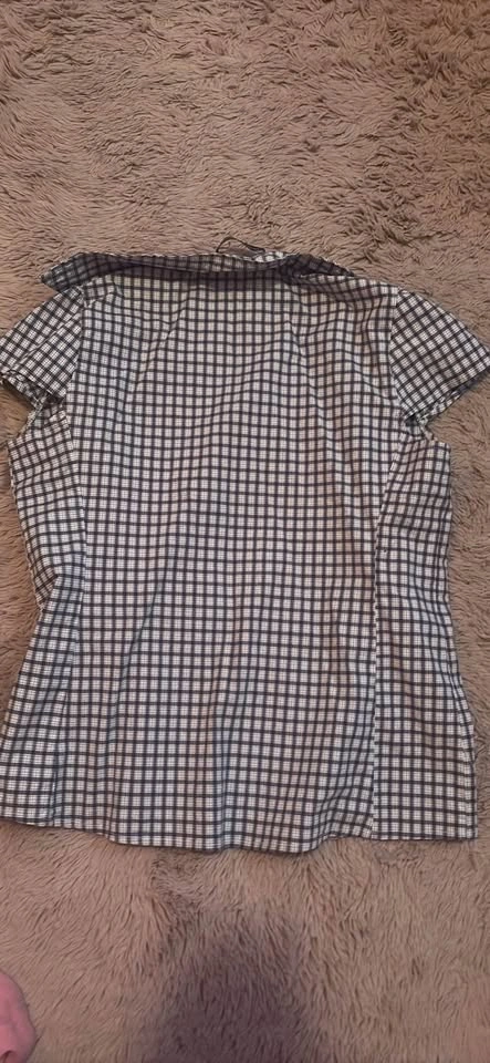 Brandy Melville Plaid Short Sleeve Button Up Shirt - photo 2
