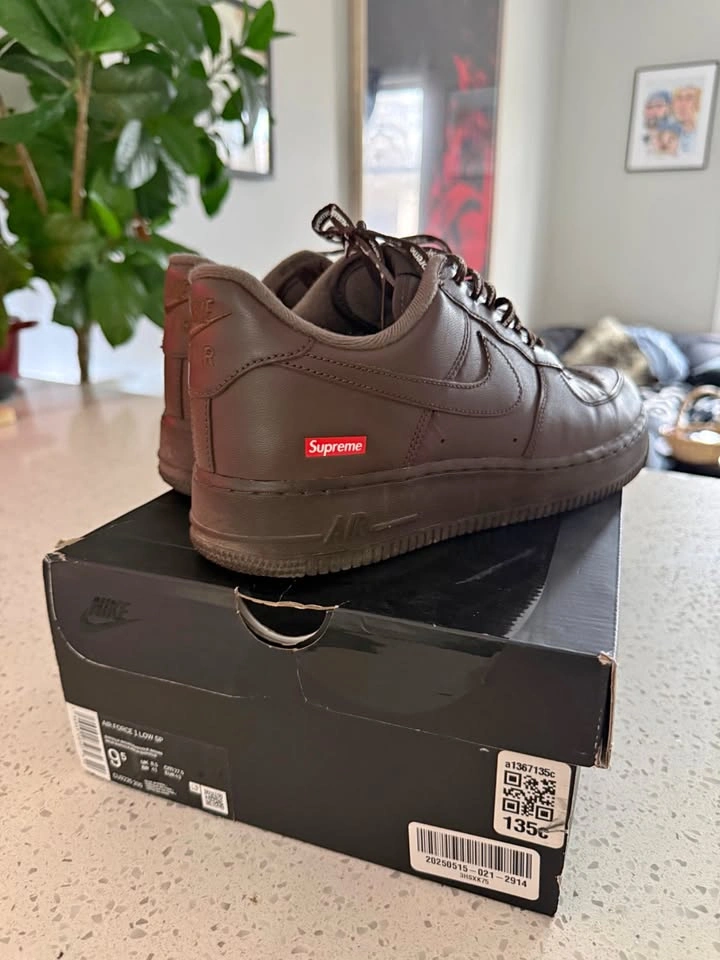Nike Air Force 1 x Supreme | US9.5 | Baroque Brown