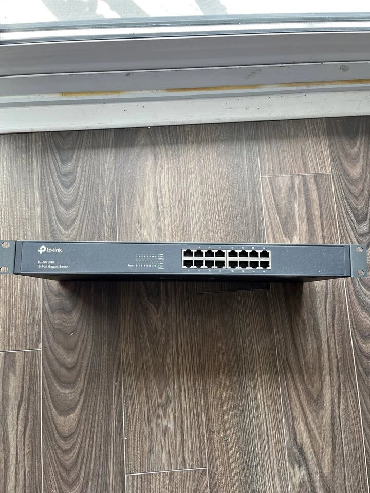 TP-Link 16-Port Gigabit Switch TL-SG1016