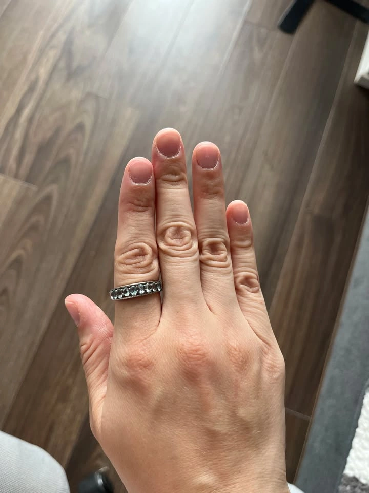 0.9 Carat Diamond Half Eternity Ring in Sterling Silver - photo 4