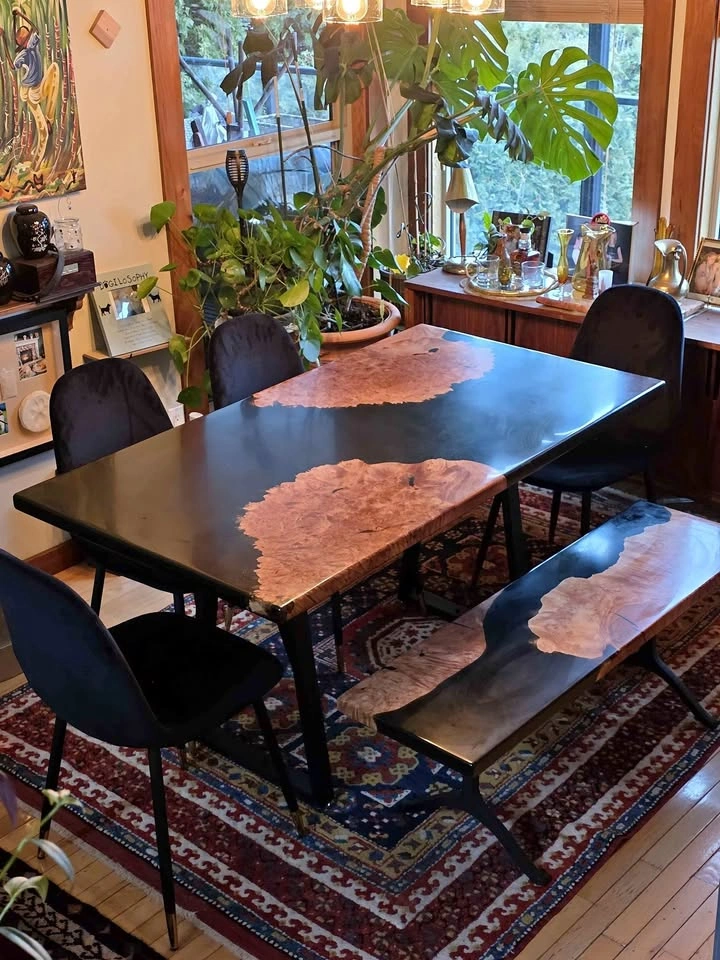 Stunning dining room set. Resin/burled maple. Matching bench.