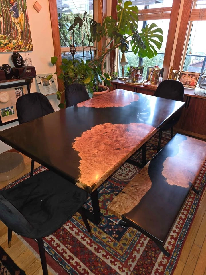 Stunning dining room set. Resin/burled maple. Matching bench. - photo 5