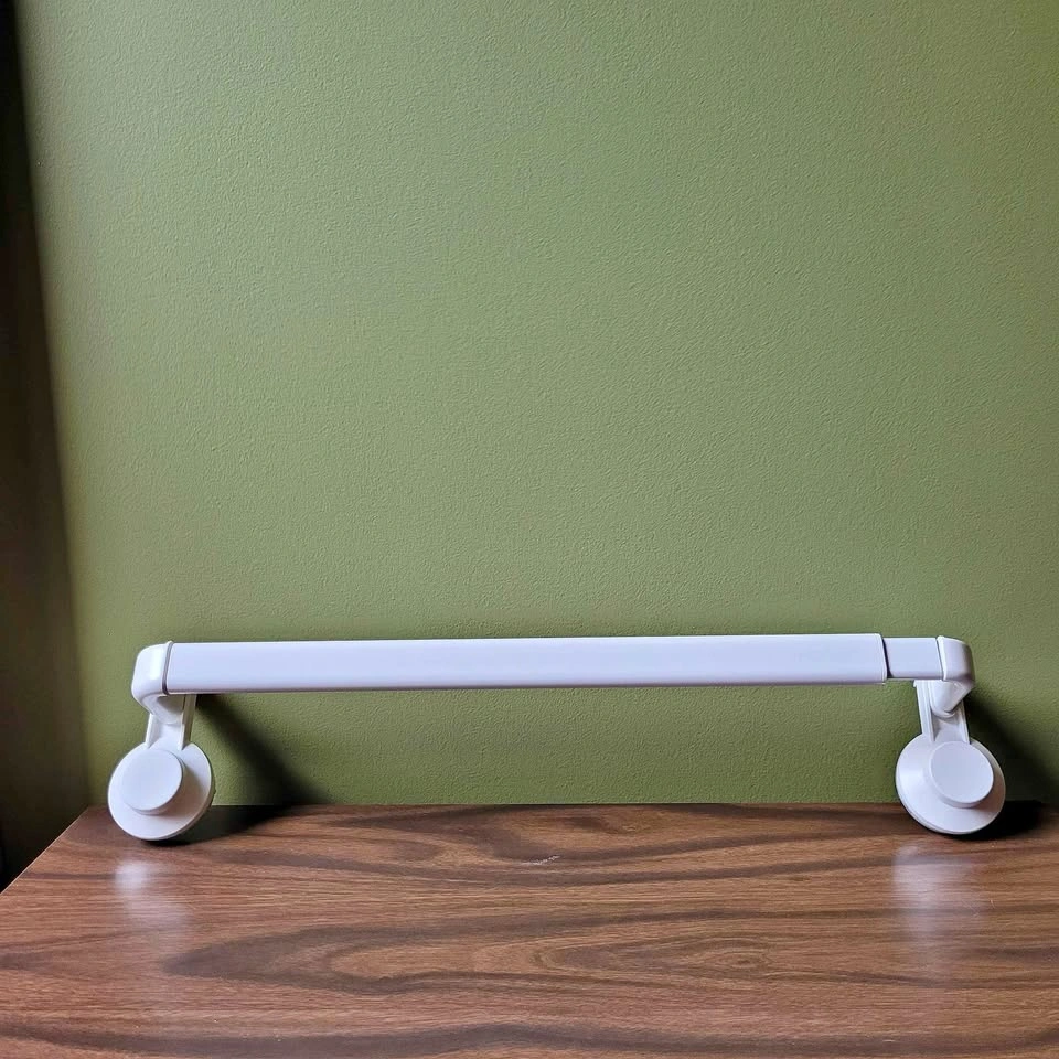 Ikea towel rack (Tisken)