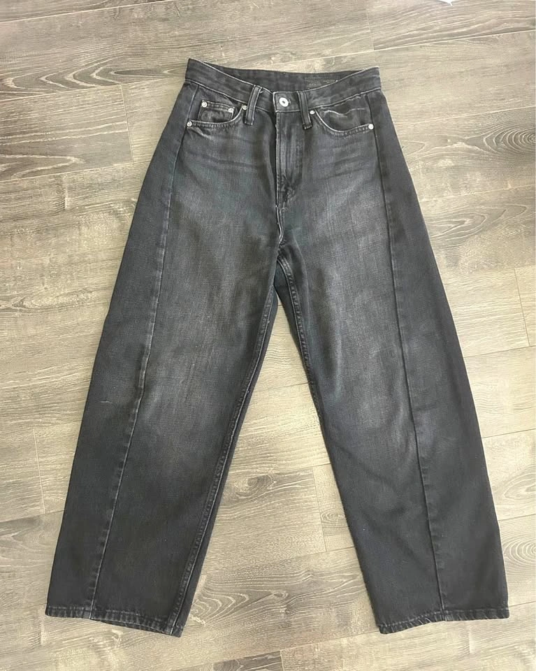 Zara Black Washed Barrel Wide Leg Denim Jeans Size US 2