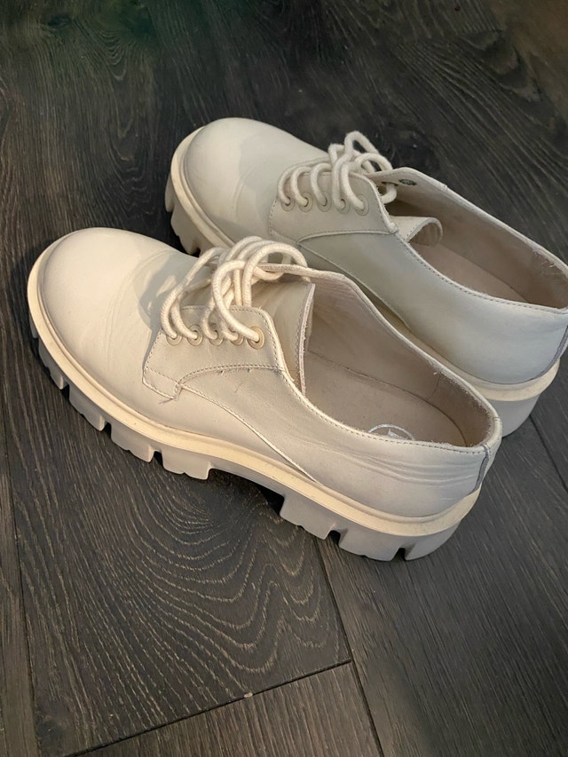 Cream Colored Platform Shoes - photo 2