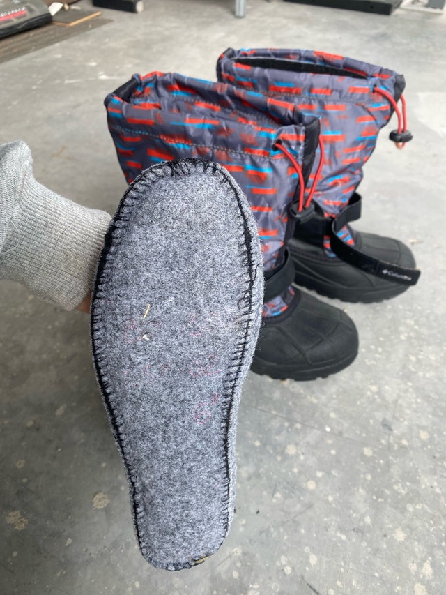 Columbia Snow Boots Kids Size 6 - photo 5