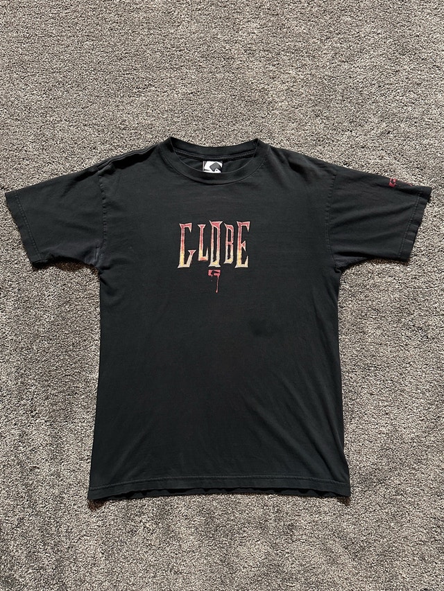 Globe skateboarder T-shirt size M - photo 2
