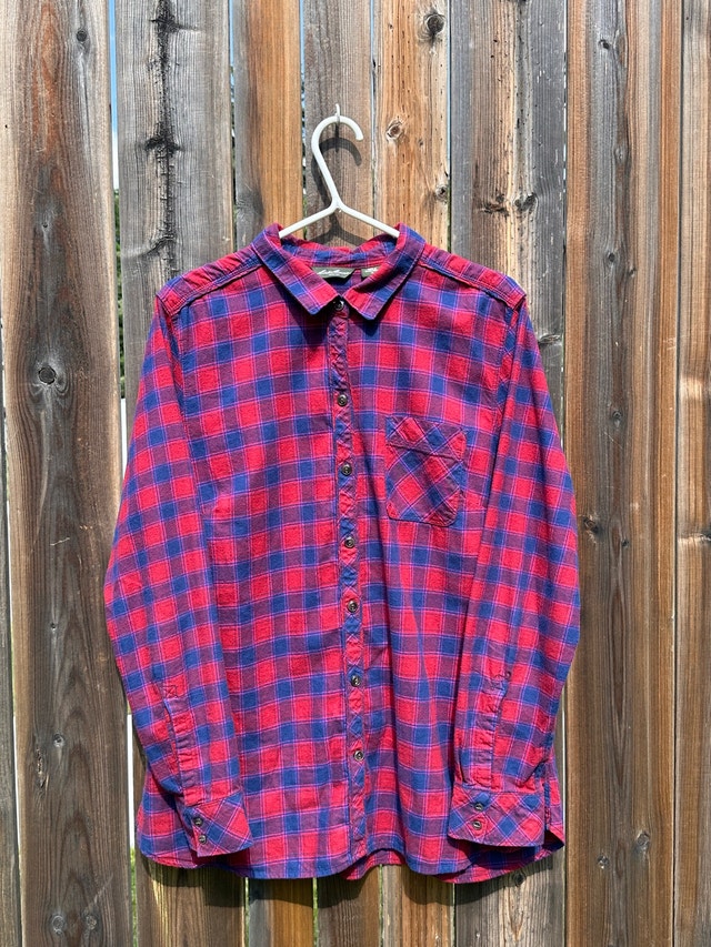 Eddie Bauer plaid button up size XL