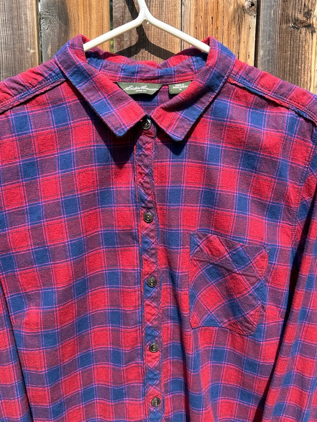Eddie Bauer plaid button up size XL - photo 3