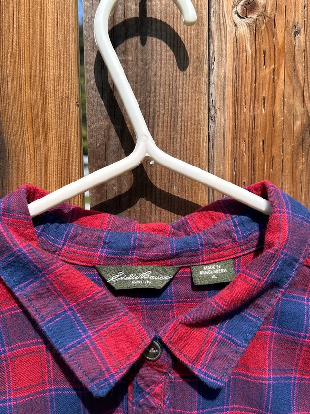 Eddie Bauer plaid button up size XL - photo 4