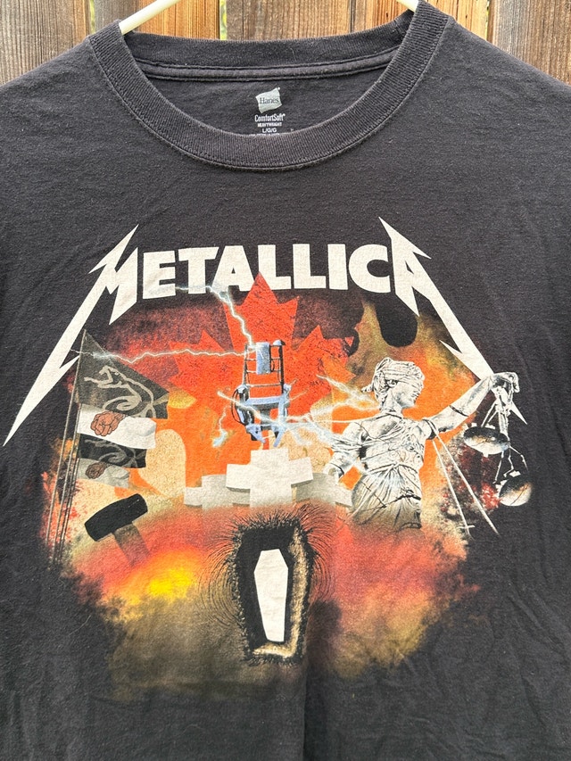 Metallic T-shirt Size L to M - photo 3