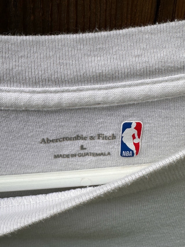 Philadelphia 76ers T shirt size L - photo 3
