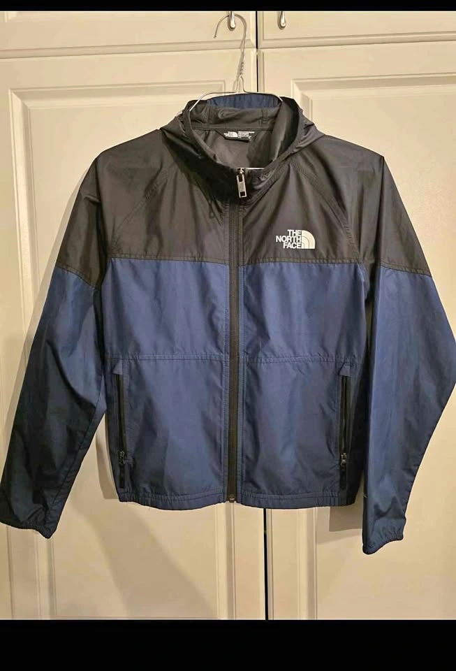 NF Boys Windbreaker Size L, 12