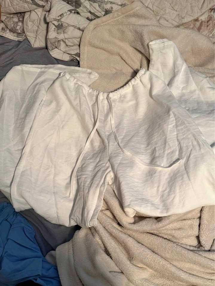 White linen pants