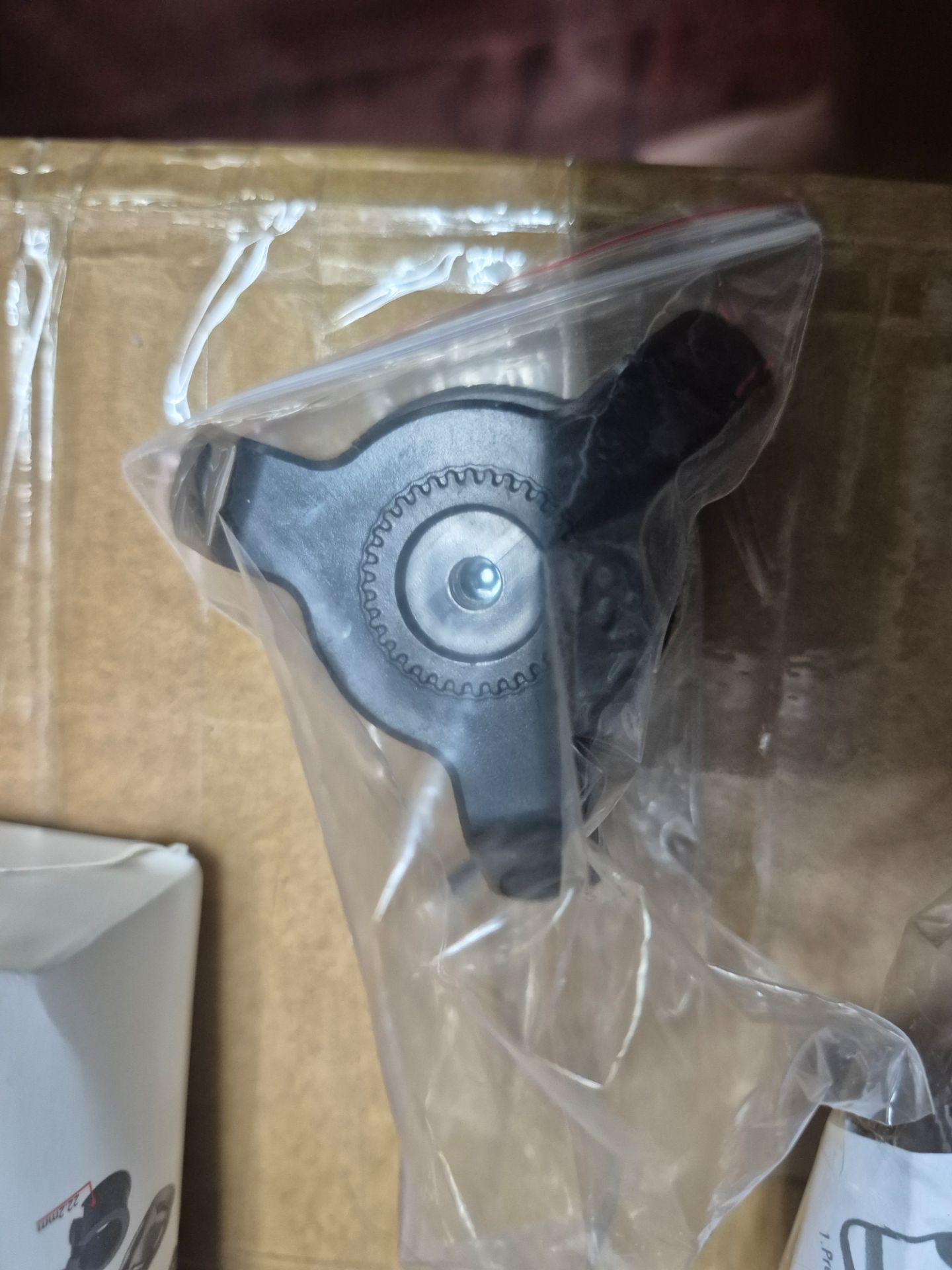 Quad lock style phone mount with vibration dampener - photo 3