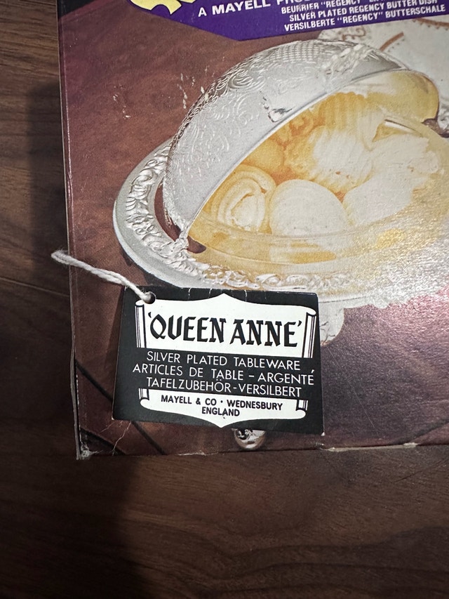 BNIB Queen Anne Silver-plated Three Footed Dome Butter Dish - photo 5