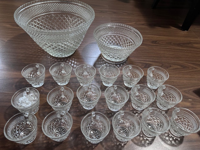 Vintage Anchor Hocking Wexford Glass Punch Bowl + Cups + Ladle