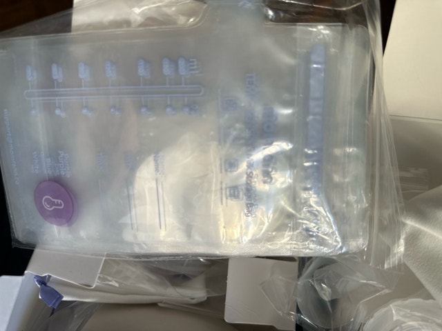 Momfann Electric wearable Breast Pump - photo 5