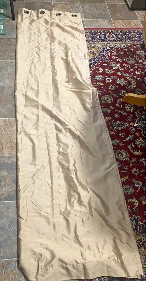 Gold curtains (set of 2)