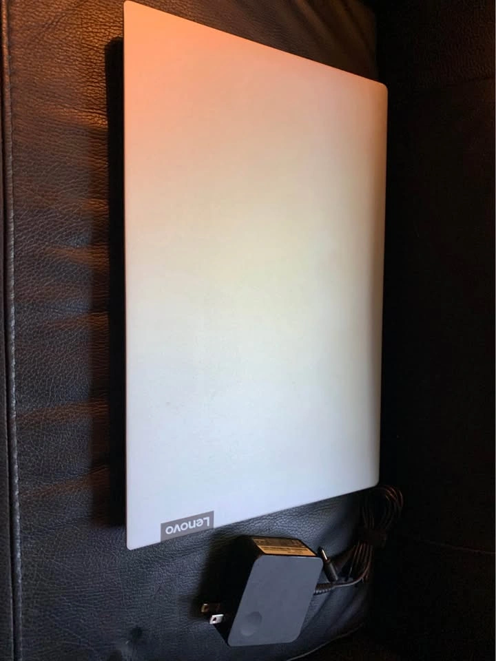 LENOVO 15.6” 10th GEN i7 512GB SSD 12GB RAM 80% battery - photo 2
