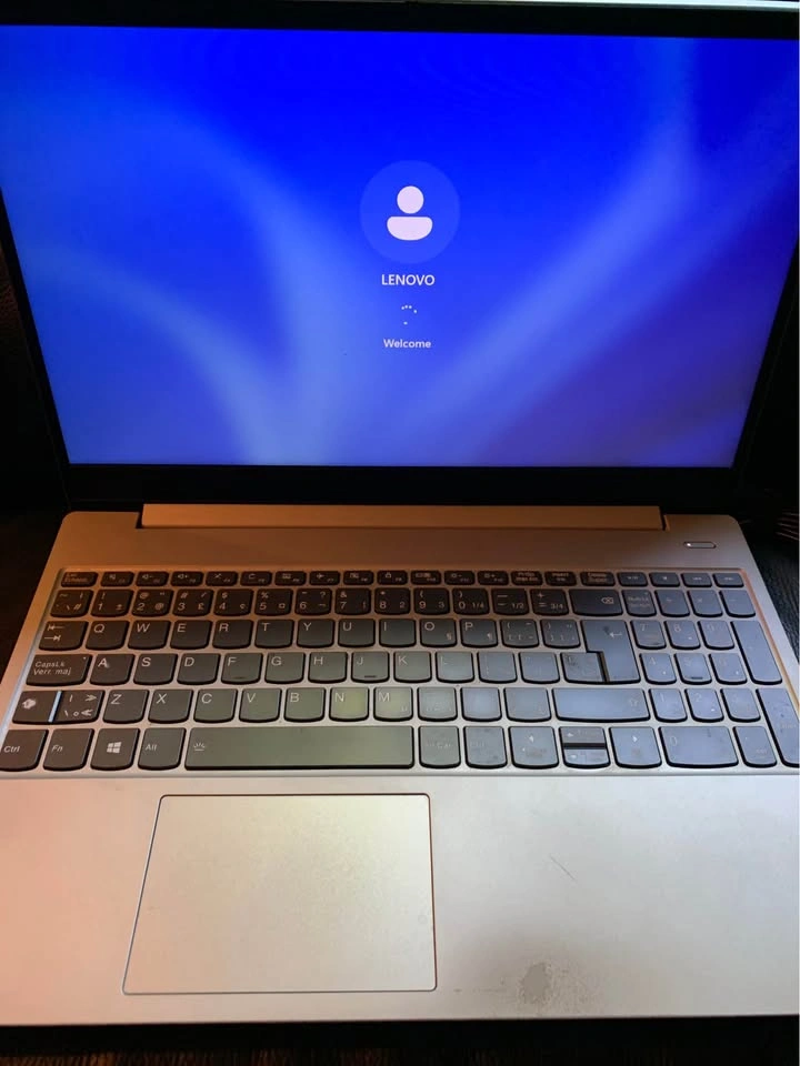 LENOVO 15.6” 10th GEN i7 512GB SSD 12GB RAM 80% battery - photo 4