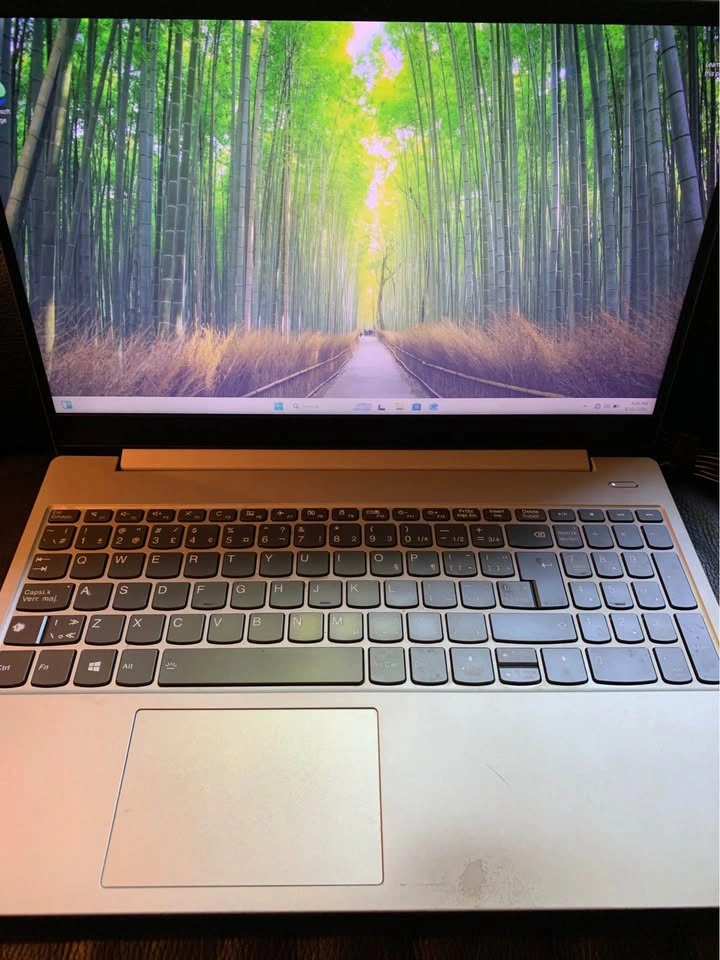 LENOVO 15.6” 10th GEN i7 512GB SSD 12GB RAM 80% battery - photo 5