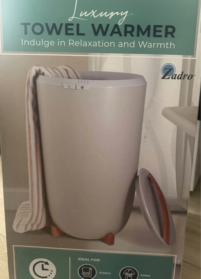 Zadro Luxury Towel Warmer – Like New, Used Once - photo 2