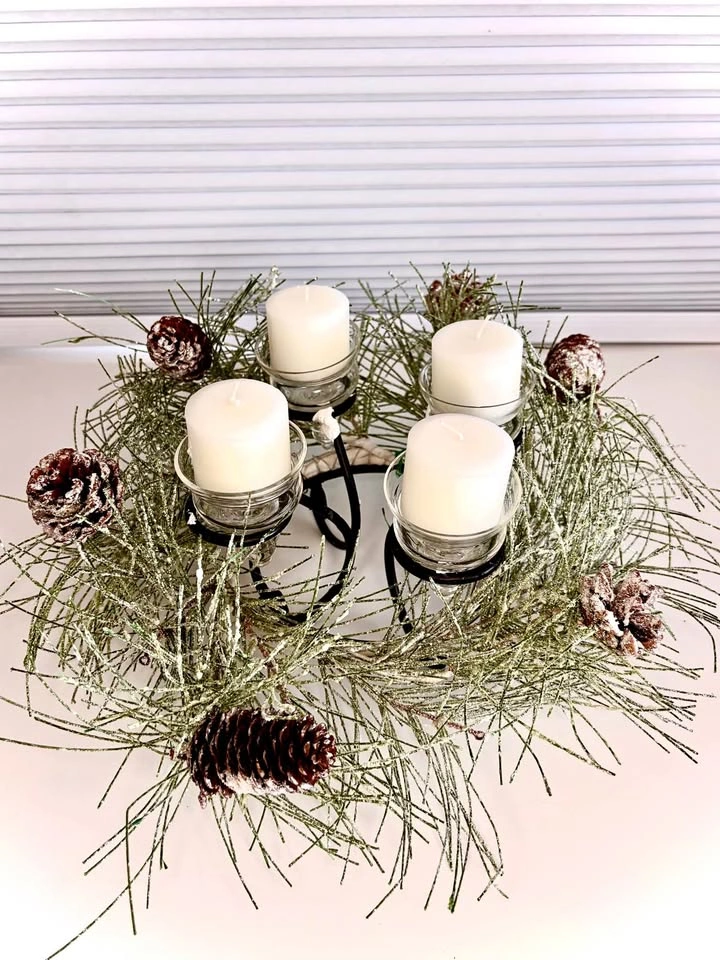 Christmas Wreath Candle Centerpiece with 4 Votive Holders
