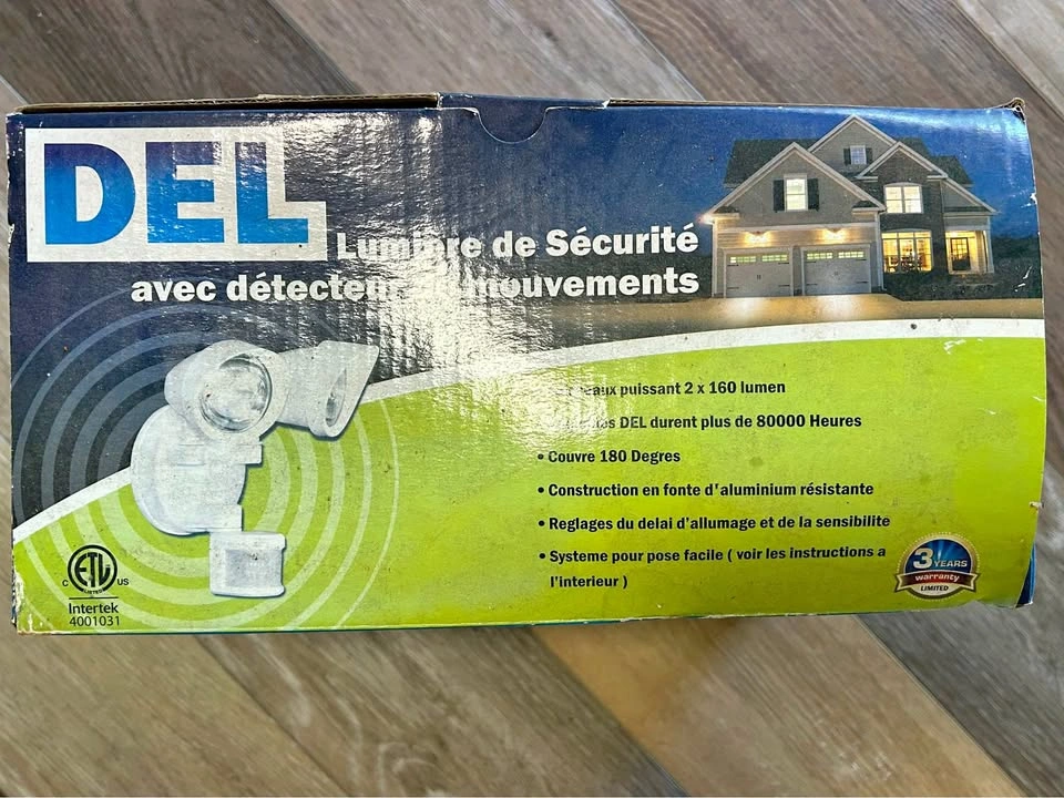 LightMates LED Motion Sensor Security Light – Dual Head