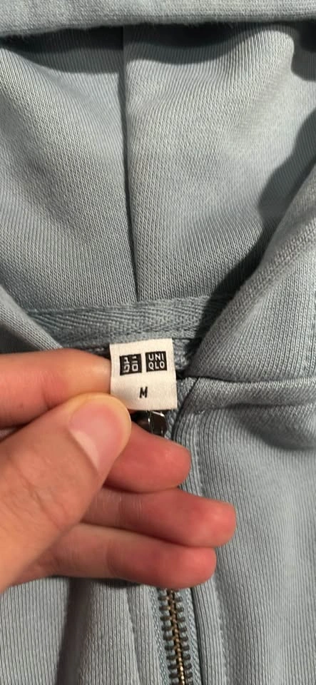 Baby blue Uniqlo zip up - photo 2