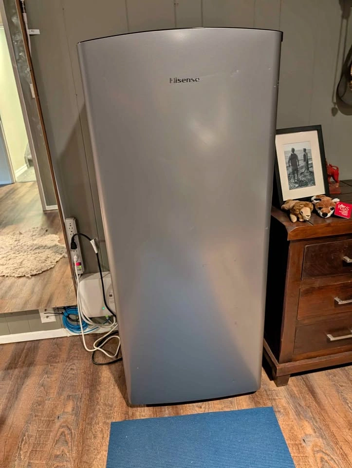 Hisense Mini Fridge