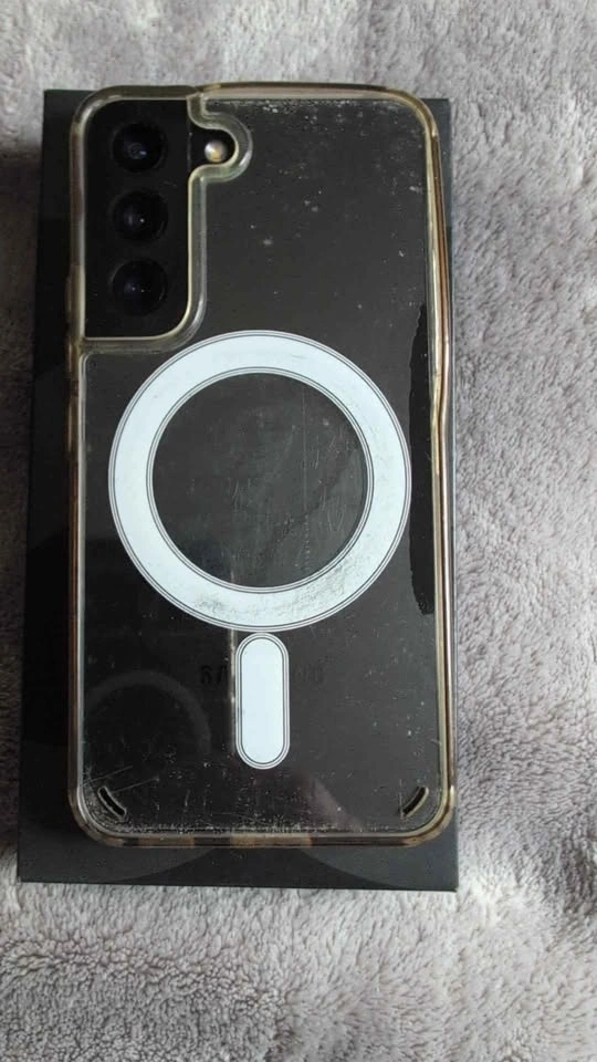 Samsung s22 - photo 2