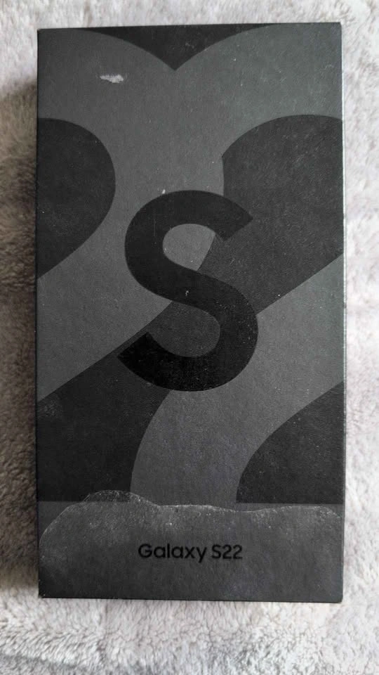 Samsung s22 - photo 3