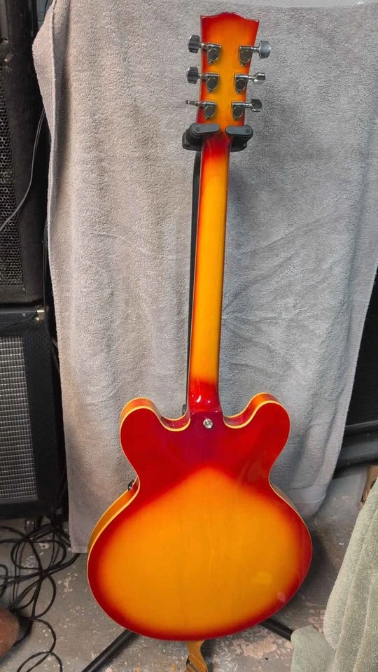 Saga II Electric Guitar Sunburst - photo 2