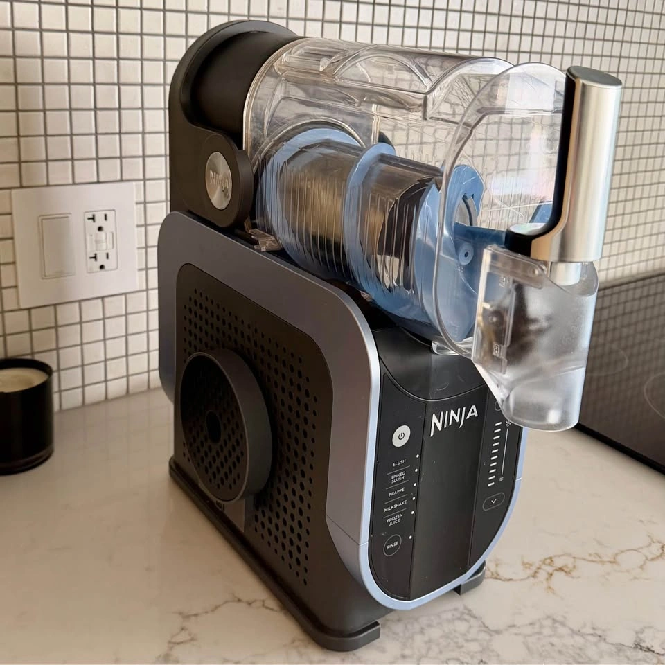 Ninja Slushi Machine - Used - photo 3