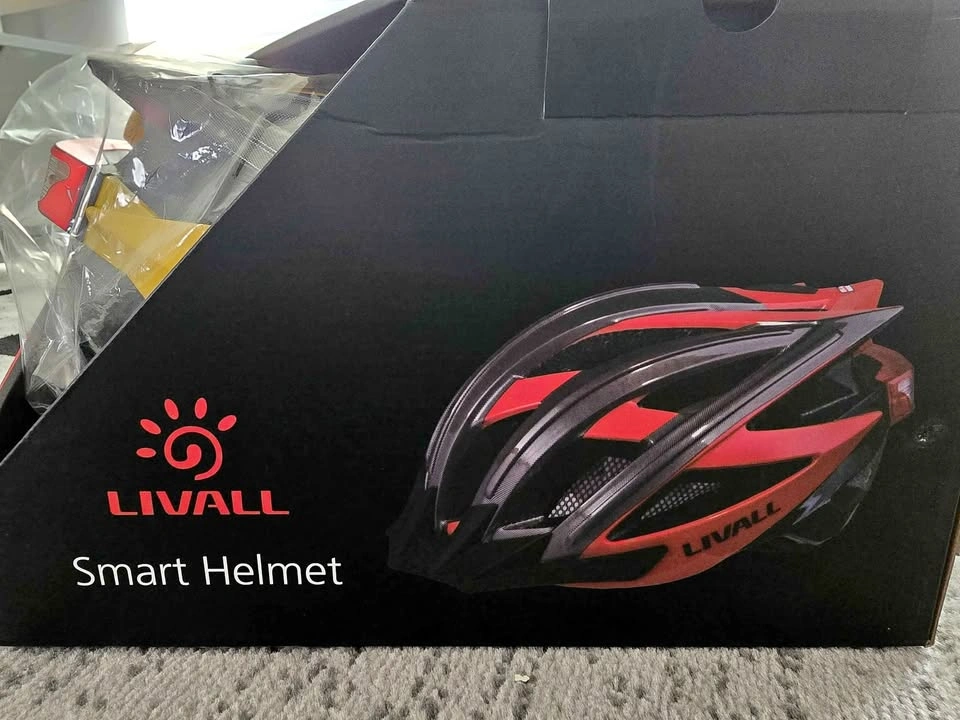 Livall BH100 Bling Smart Cycling Helmet - Yellow - Large