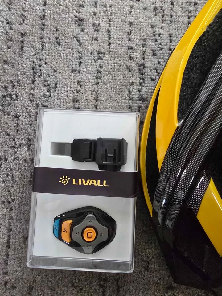 Livall BH100 Bling Smart Cycling Helmet - Yellow - Large - photo 4