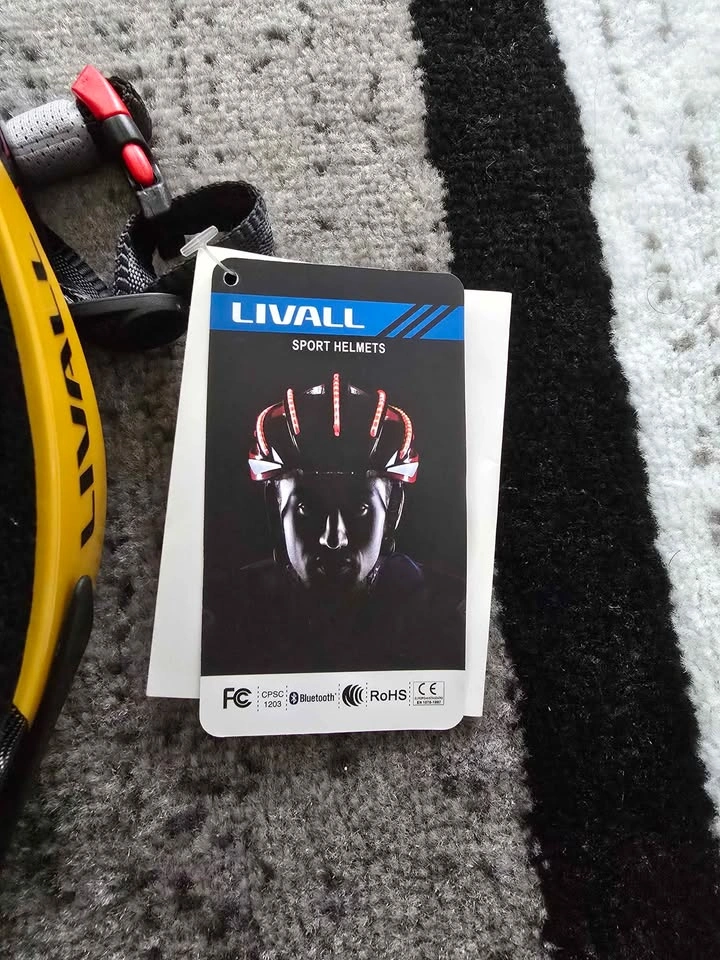 Livall BH100 Bling Smart Cycling Helmet - Yellow - Large - photo 5