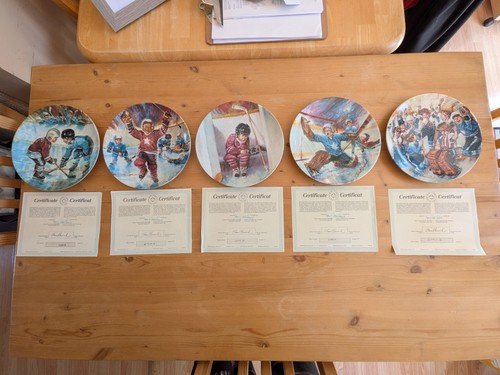 Stewart Sherwood Face-Off Hockey Collector Plates Set of 5