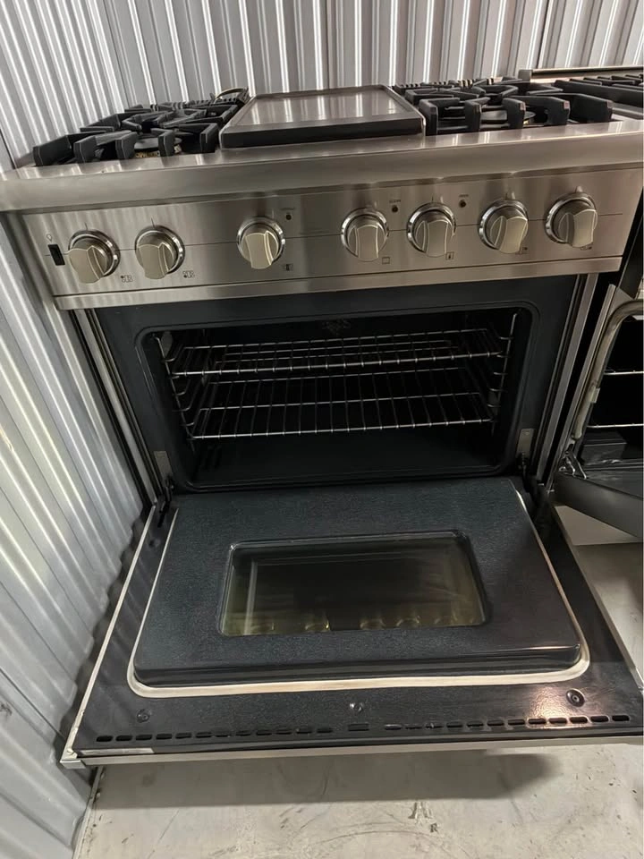 Viking Professional 36" Gas Range with Griddle - photo 4