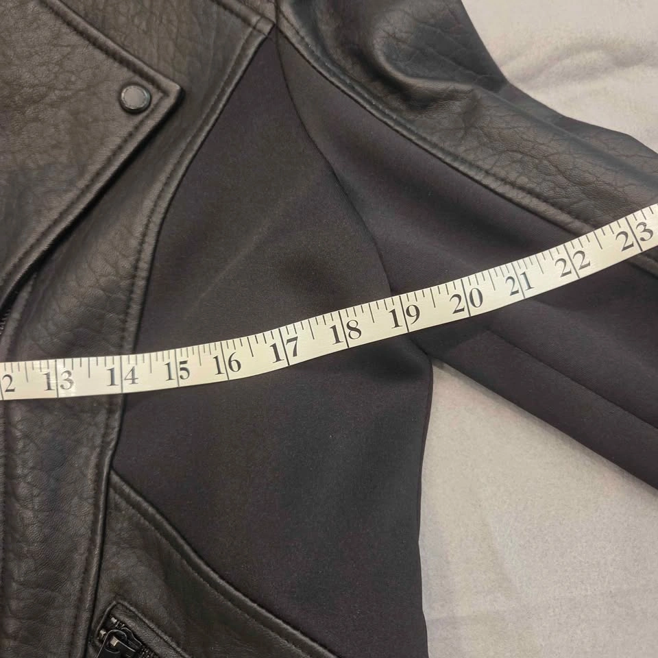 Women's leather jacket size Large - photo 3