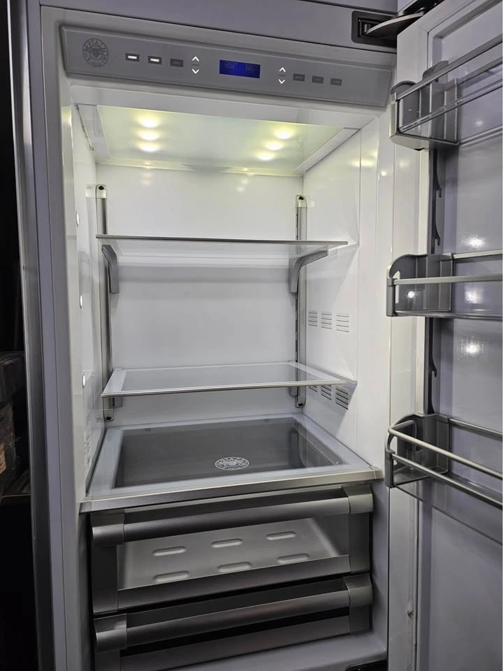 Bertazzoni 30-inch Bottom Freezer Refrigerator - photo 2