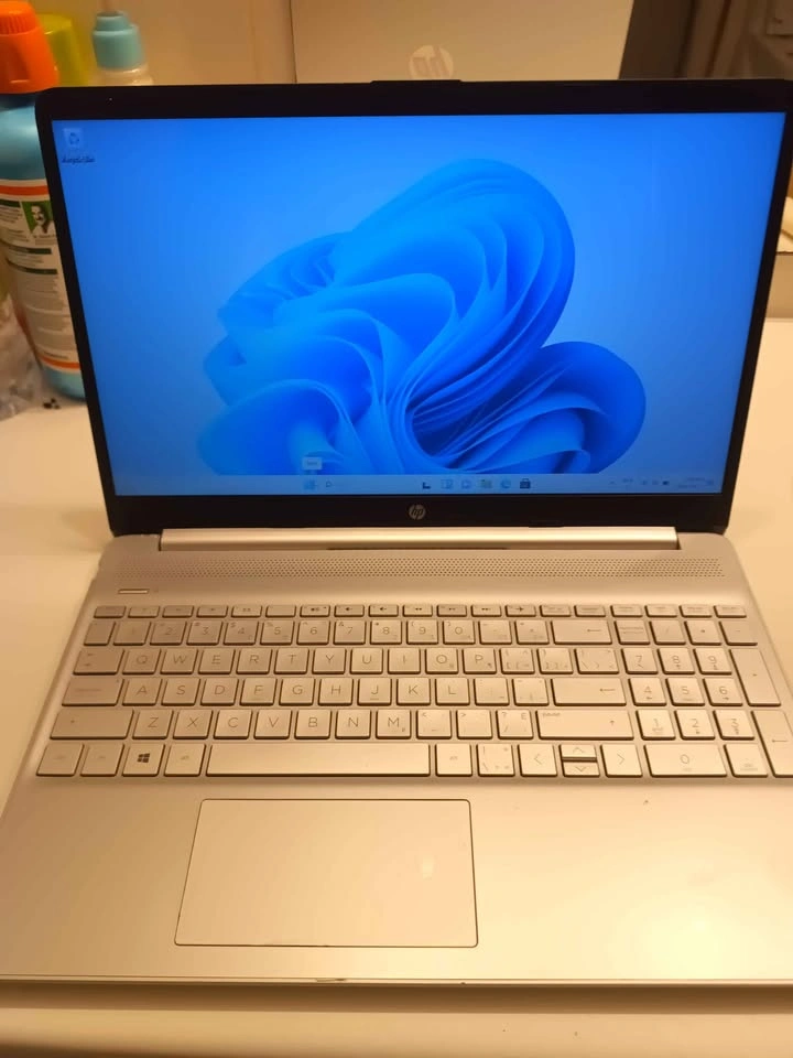 HP Laptop 11th Gen i5-1135G7 16GB RAM 256GB SSD Win 11 - photo 4