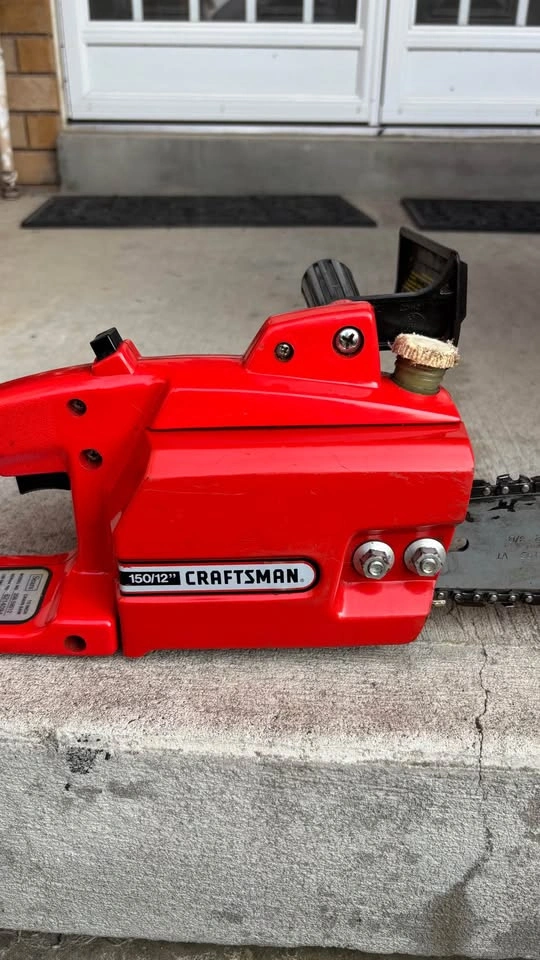 Craftsman 12” corded electric chainsaw - photo 3