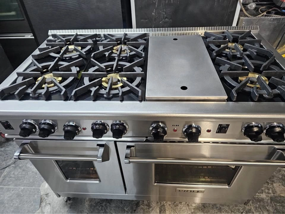 Wolf stove 48 wide 6 burners - photo 3