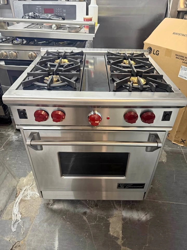 Wolf stove 30 wide 4 burners