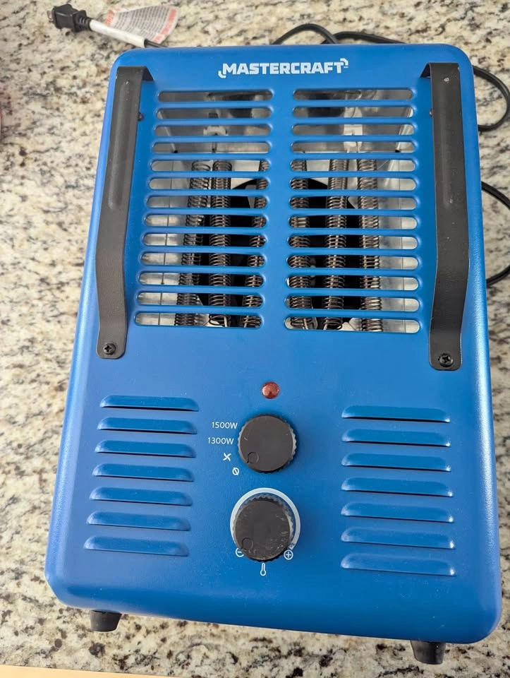 Mastercraft 1500W space heater - like new