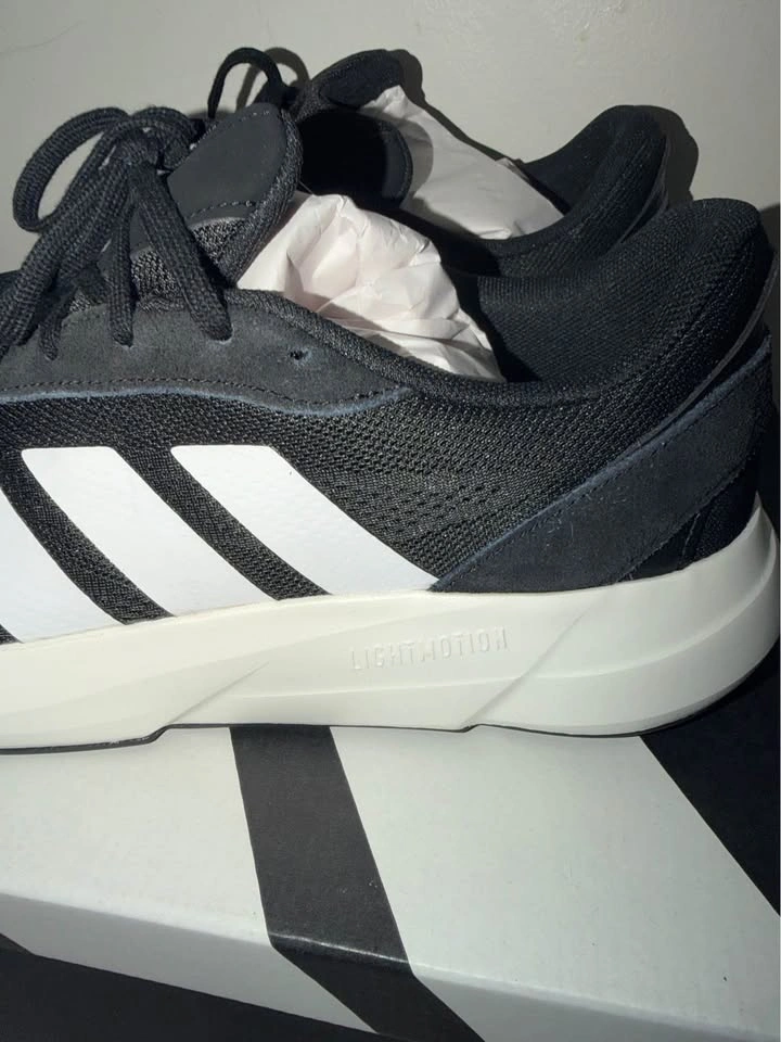 New Adidas Men Running Shoes. Size 10.5 US - photo 3