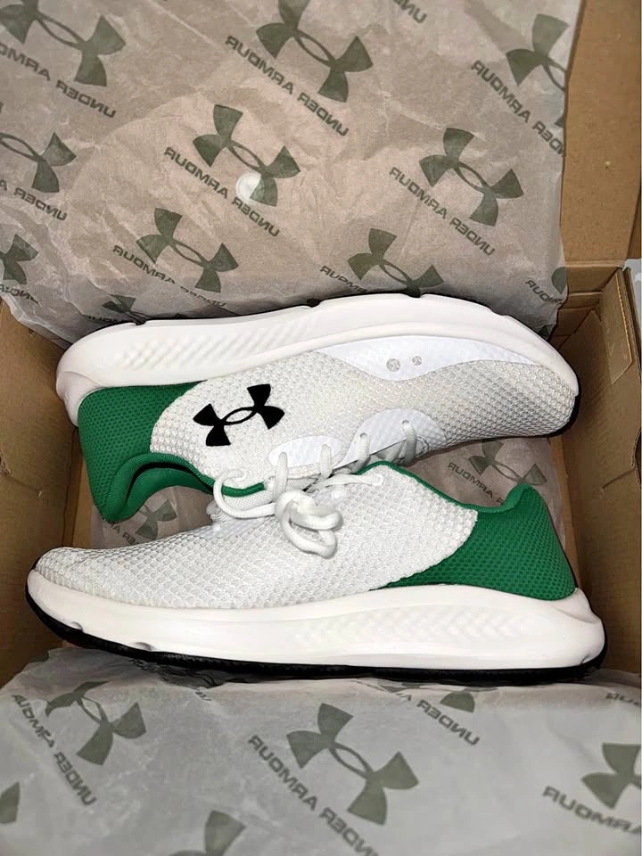 New Under Armour Men Running Shoes Size 10.5 US